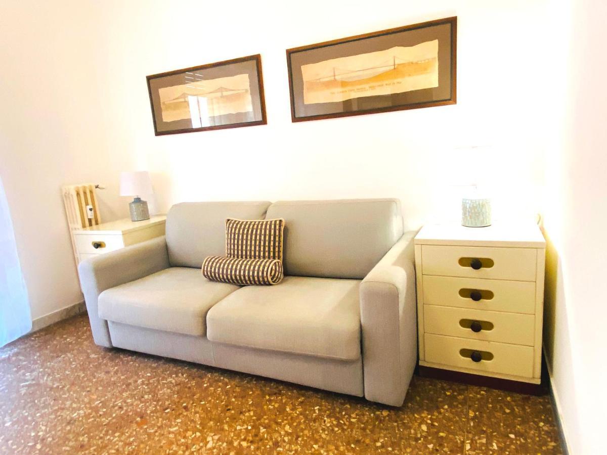 Trastevere For You... 3 Bedrooms Apartment روما المظهر الخارجي الصورة