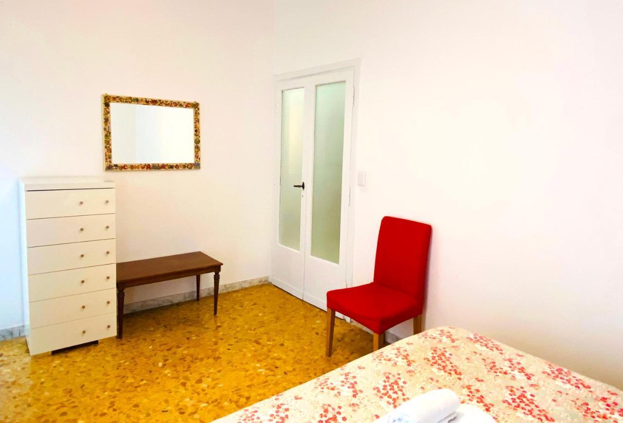 Trastevere For You... 3 Bedrooms Apartment روما المظهر الخارجي الصورة