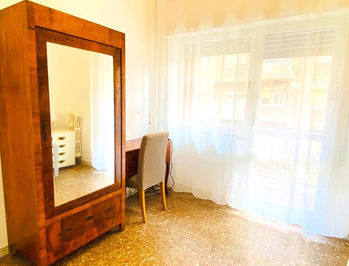 Trastevere For You... 3 Bedrooms Apartment روما المظهر الخارجي الصورة